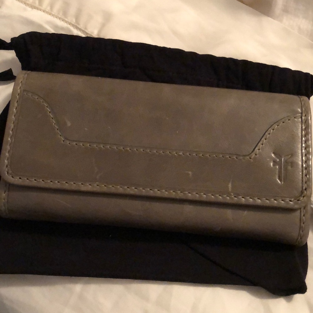 FRYE MELISSA TRIFOLD ANTIQUE LEATHER WALLET NWT